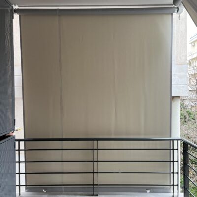 Κάθετη τέντα σε βεράντα Νέα Σμύρνη